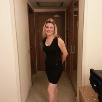 Sarata - Escort bi à Saint-Josse-ten-Noode Profil de Sarata, 40 ans, Escort bi à Saint-Josse-ten-Noode (Bruxelles-Capitale)