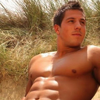 Ichrak - Escort bi à Grez-Doiceau Profil de Ichrak, 25 ans, Escort bi à Grez-Doiceau (Brabant wallon)
