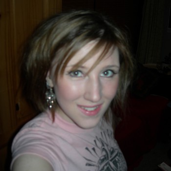 Coralye - Escort bi à Mouscron Profil de Coralye, 33 ans, Escort bi à Mouscron (Hainaut)